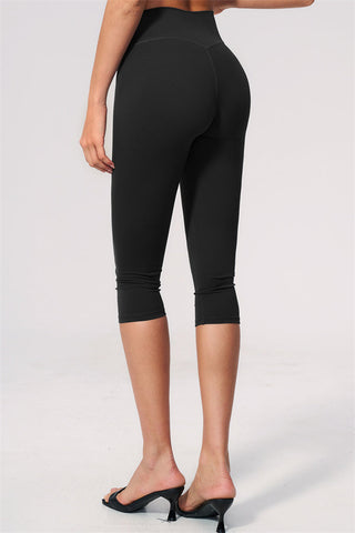 The Twirl Open Back Sports Bra Capri Leggings 2-Piece Set
