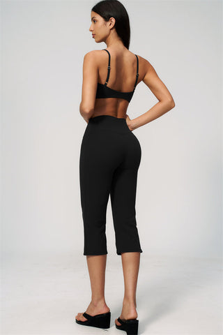 The Zura Capri Leggings
