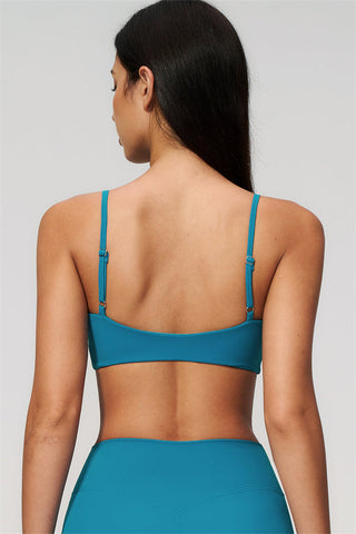 The Zura Sports Bra Capri Leggings 2-Piece Set