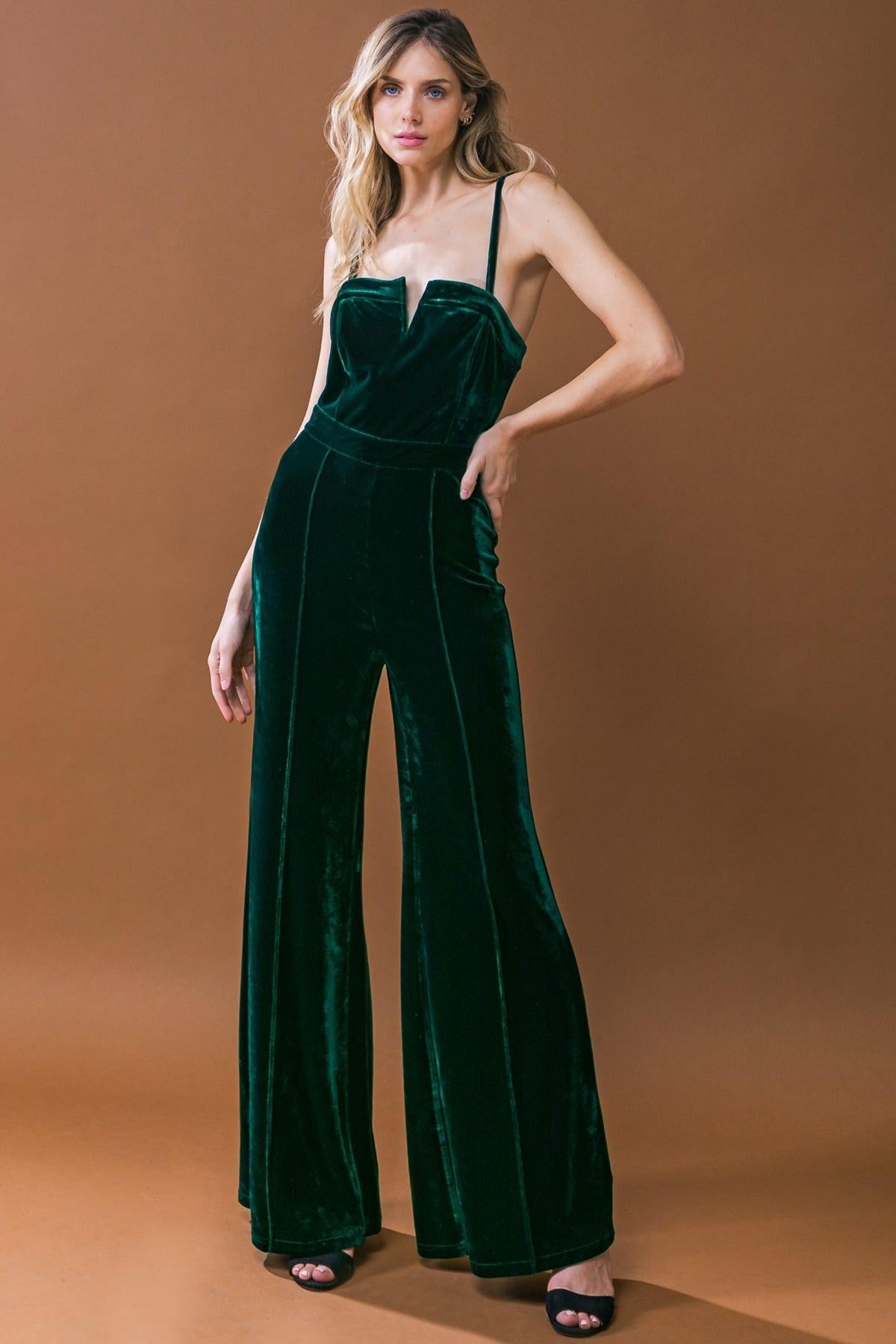 BLOW A KISS VELVET JUMPSUIT - Glamourous Grace