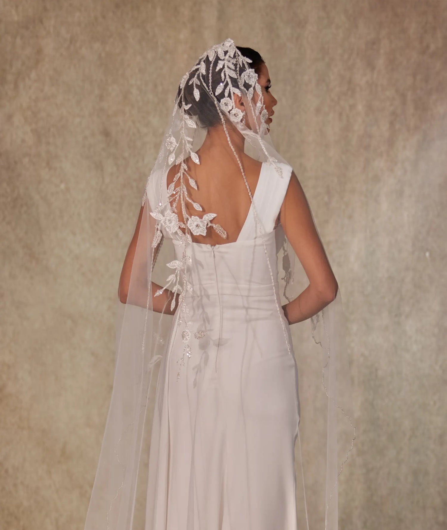 Flower Embroideried Wedding Veil- D230 - Glamourous Grace