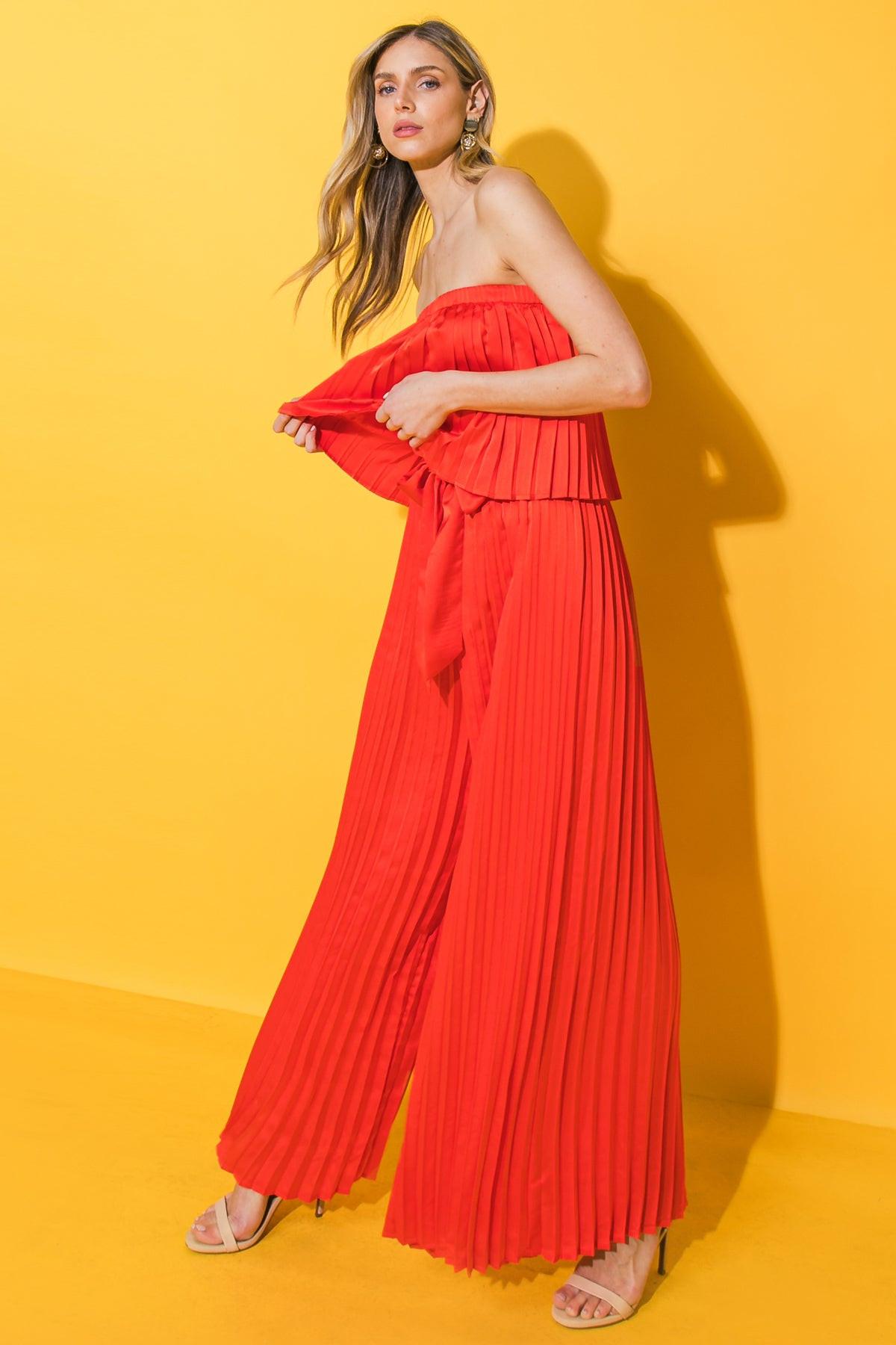 MY RED TOMATO WOVEN JUMPSUIT - Glamourous Grace
