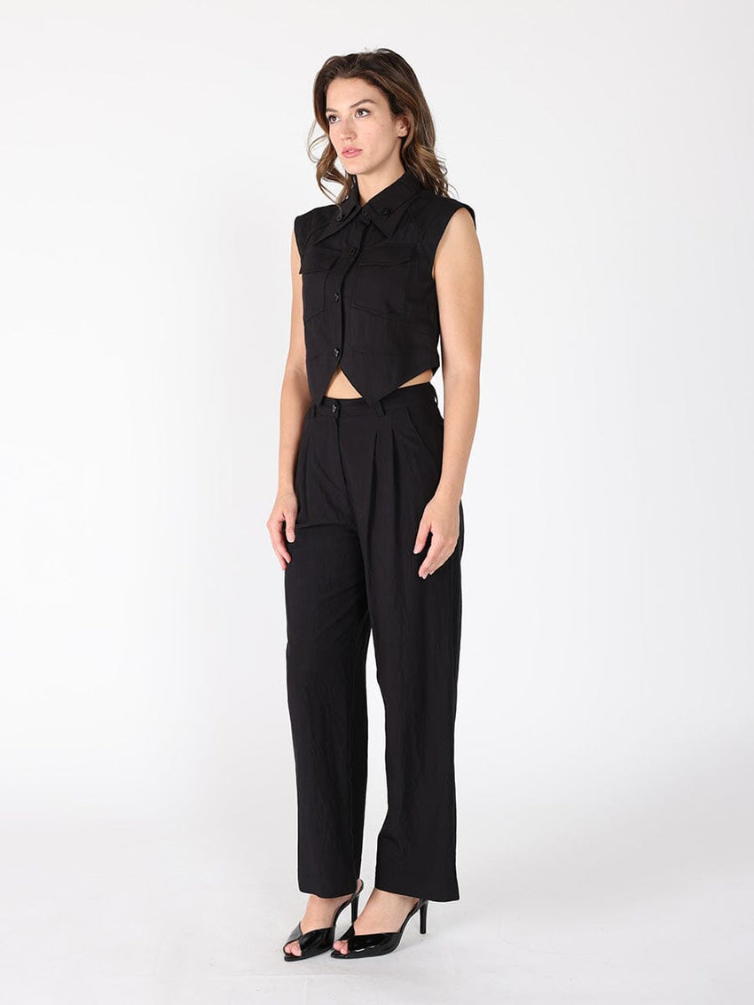 Front Button Open-Bottom Hem Sleeveless Top