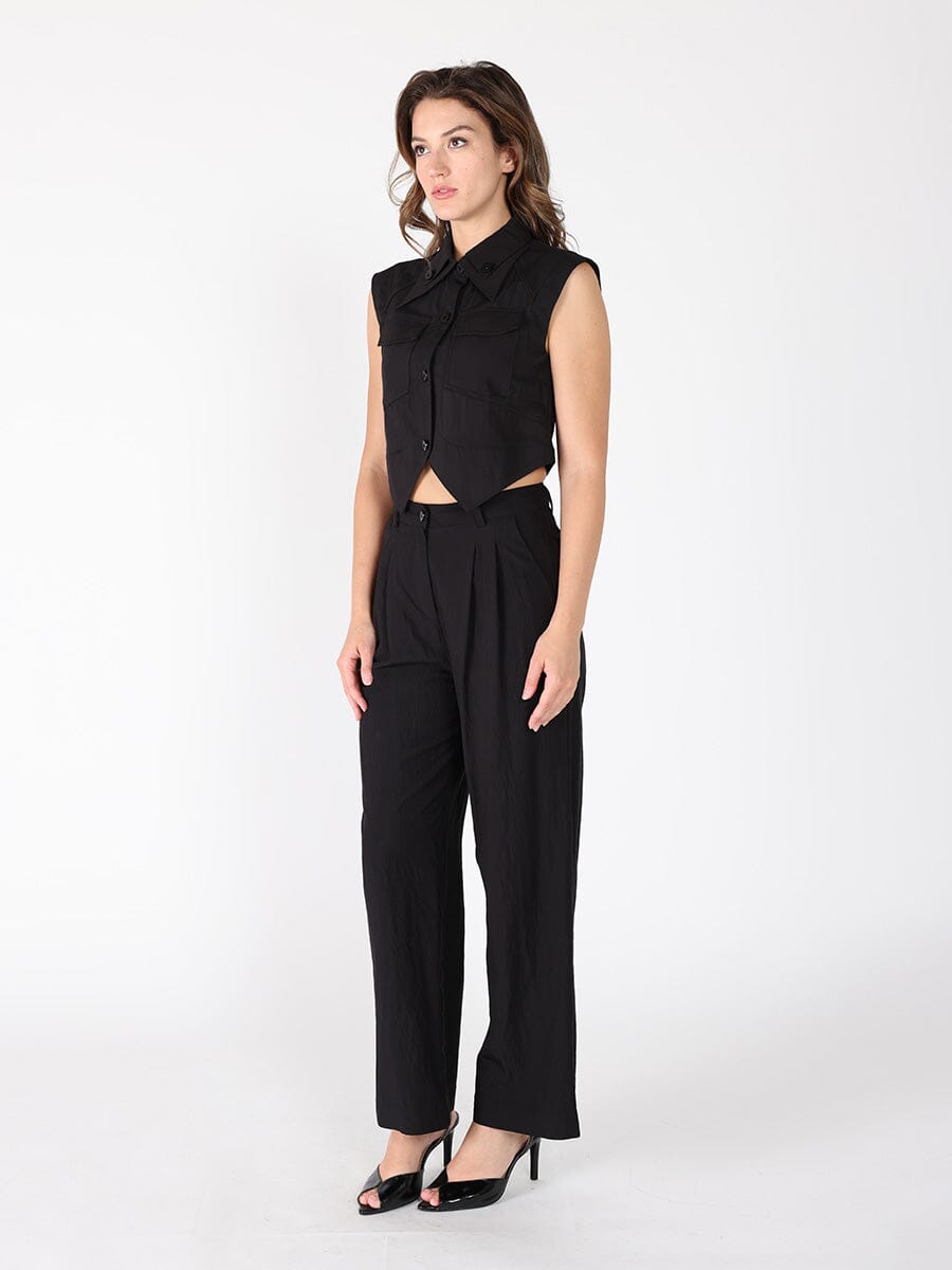 Front Button Open-Bottom Hem Sleeveless Top - Glamourous Grace