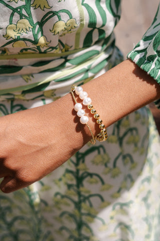 Hadley Triple Pearl -  18k Gold Plated Beaded Bracelets - Glamourous Grace