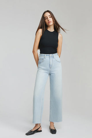 Moon Curve Raw Hem Crop Jeans HJ129 - Glamourous Grace