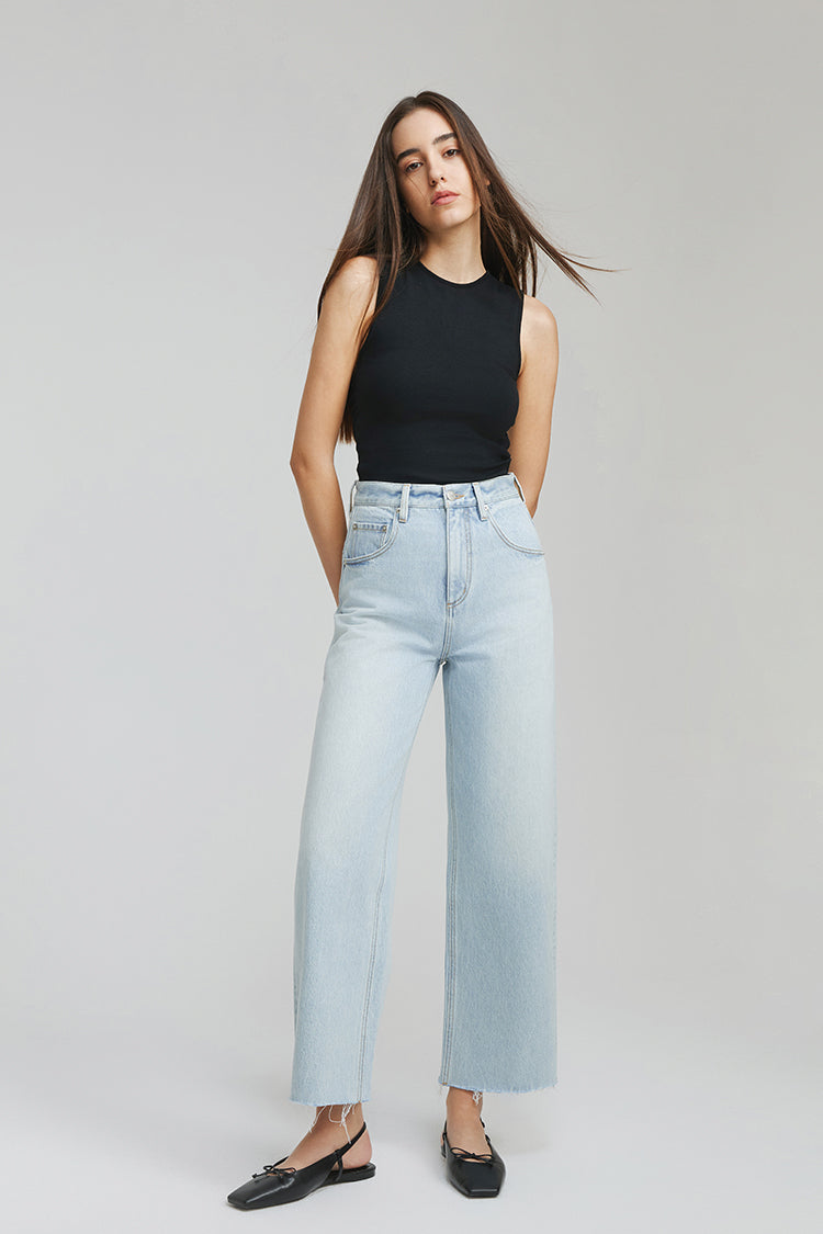 Moon Curve Raw Hem Crop Jeans HJ129 - Glamourous Grace
