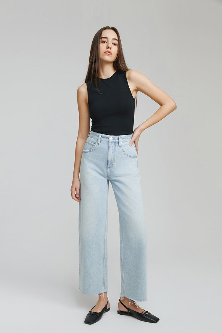 Moon Curve Raw Hem Crop Jeans HJ129 - Glamourous Grace