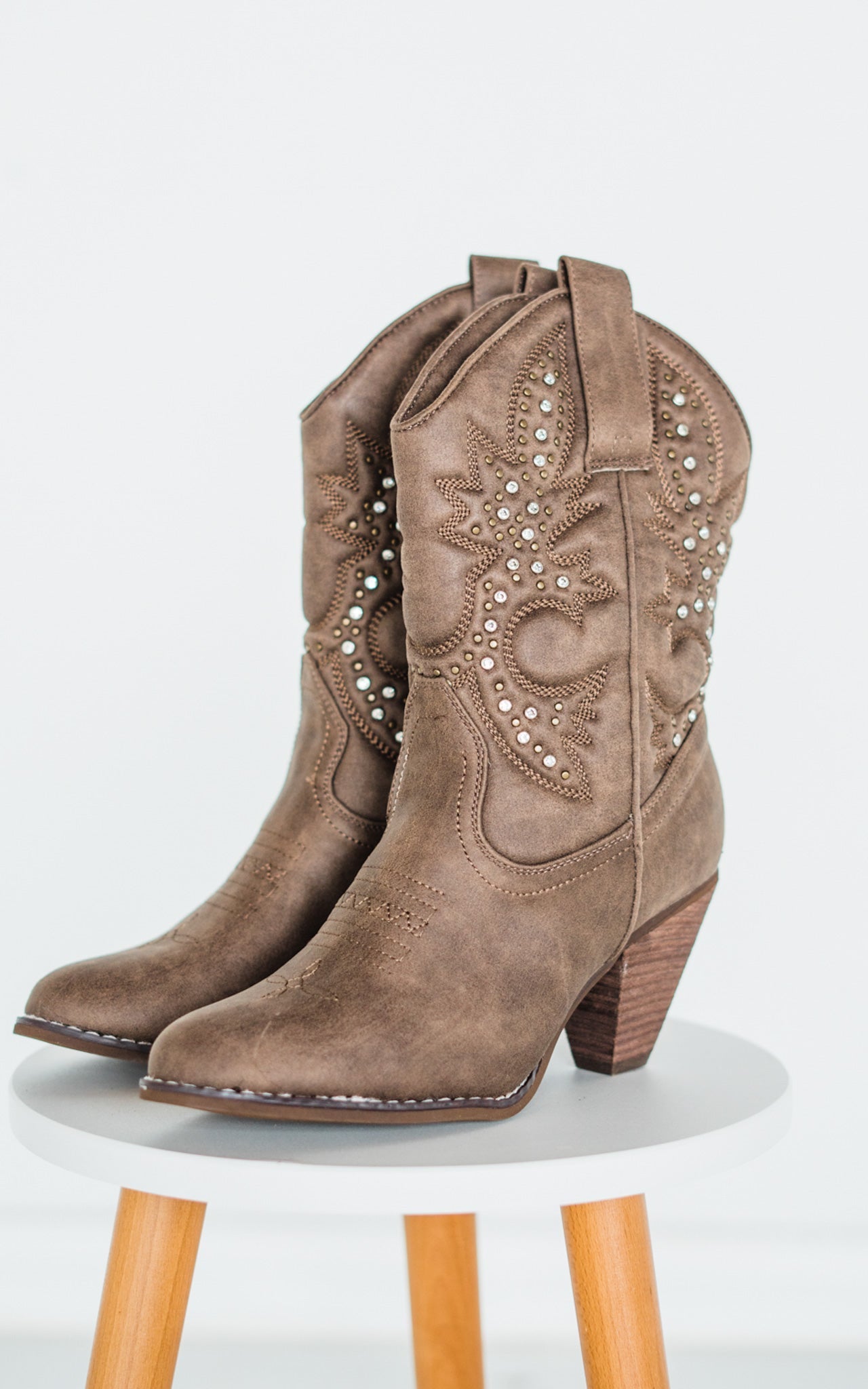 Houston Western Boots in Taupe - Glamourous Grace