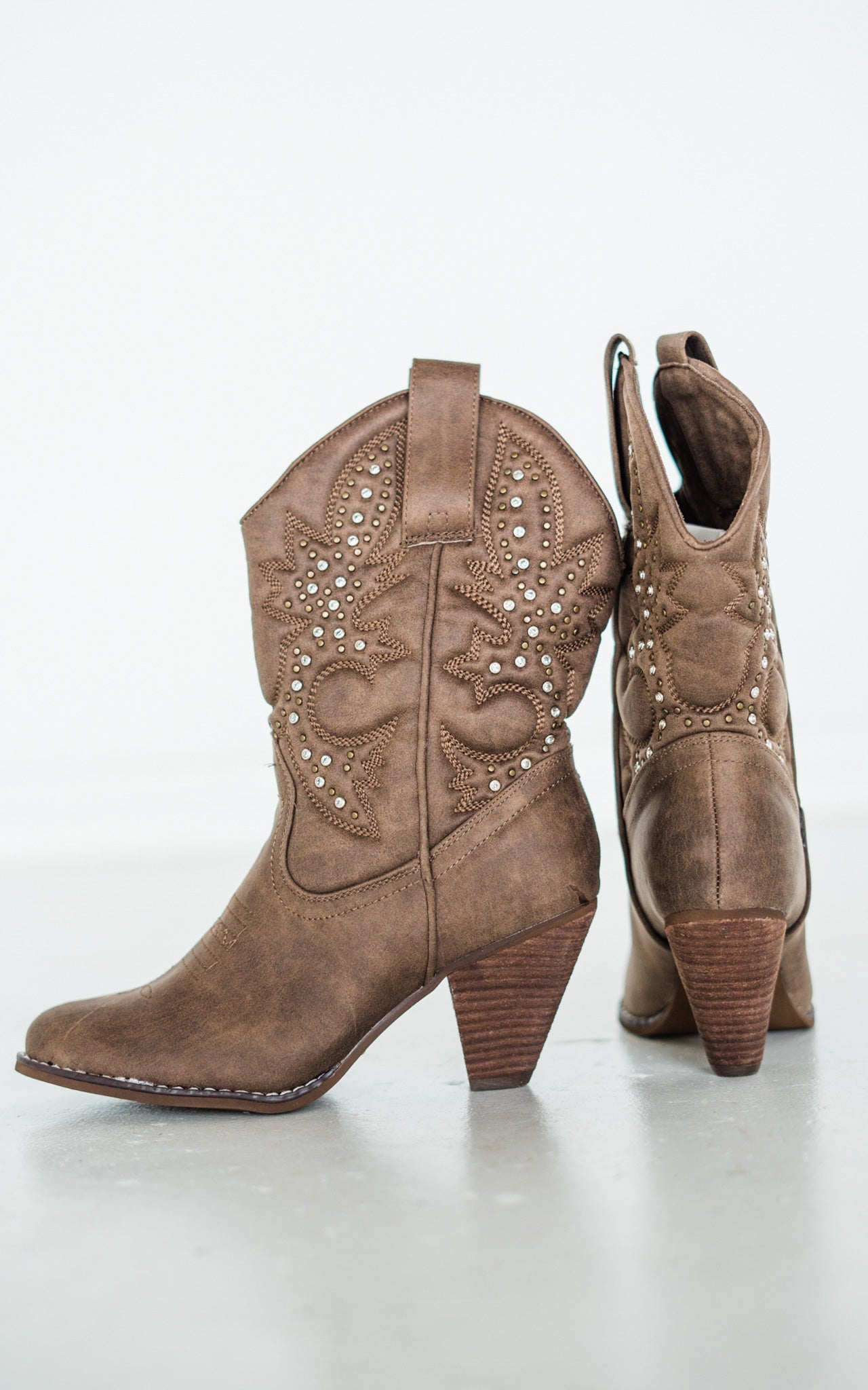 Houston Western Boots in Taupe - Glamourous Grace