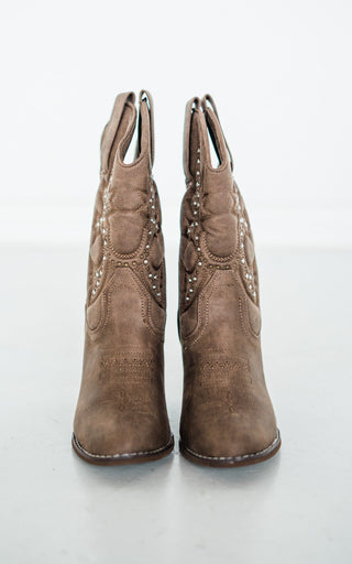 Houston Western Boots in Taupe - Glamourous Grace