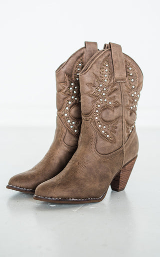 Houston Western Boots in Taupe - Glamourous Grace