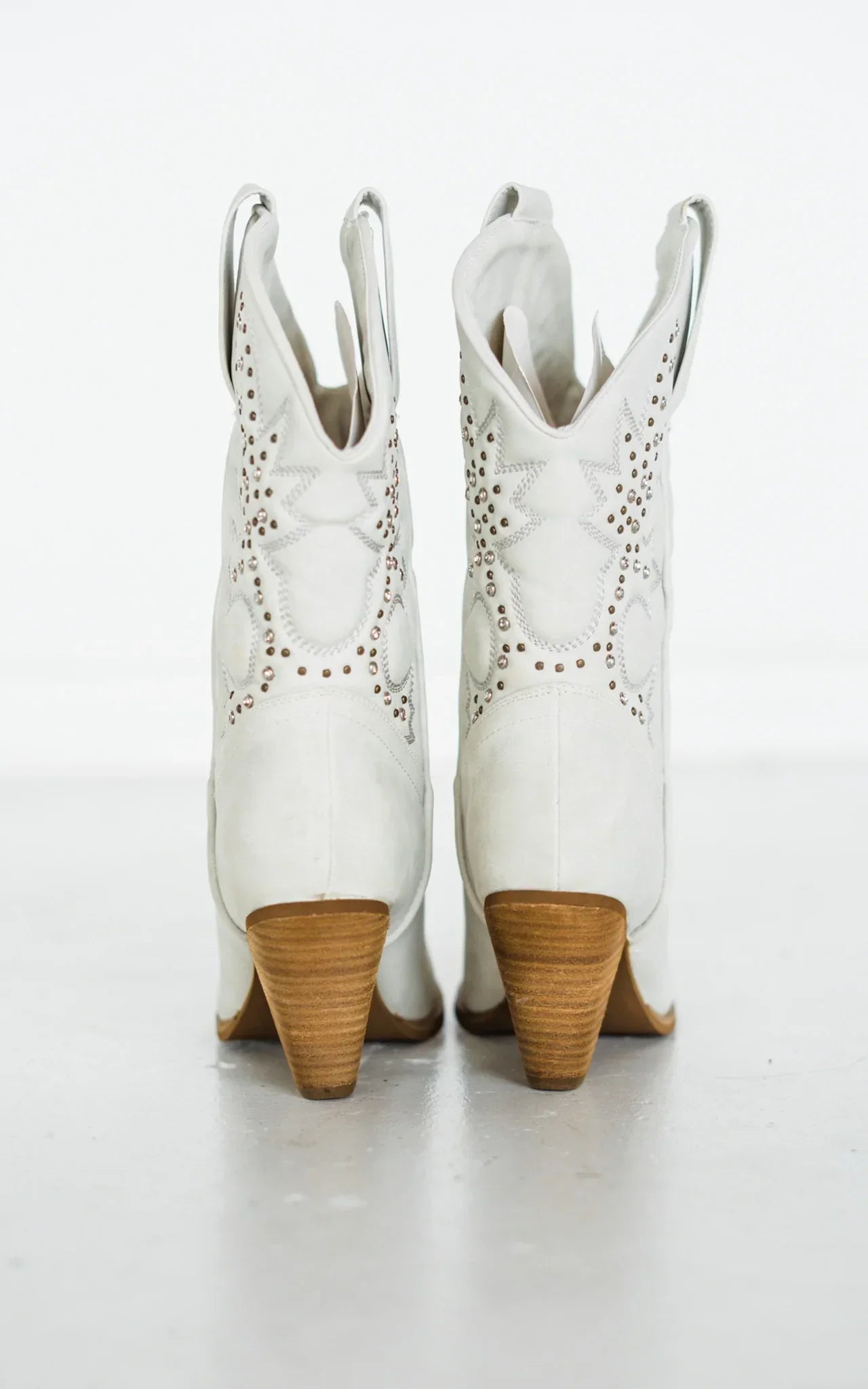 Houston Western Boots in White - Glamourous Grace