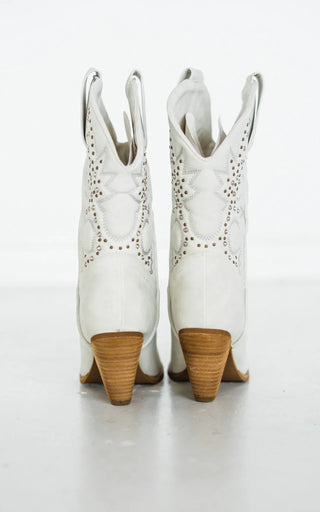 Houston Western Boots in White - Glamourous Grace
