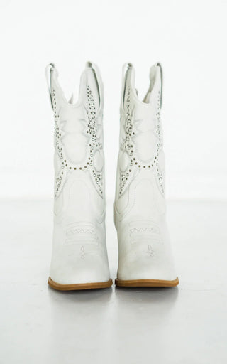 Houston Western Boots in White - Glamourous Grace