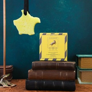 Hufflepuff™ Helga's Loyalty Buffer | Harry Potter™ Collection - Glamourous Grace