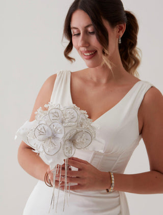 White Flower Bouquet – Ideal for Bridal, Quinceanera, or Proposal - Glamourous Grace