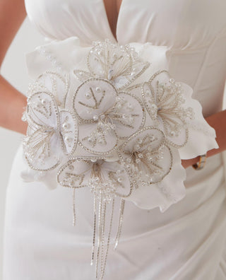 White Flower Bouquet – Ideal for Bridal, Quinceanera, or Proposal - Glamourous Grace