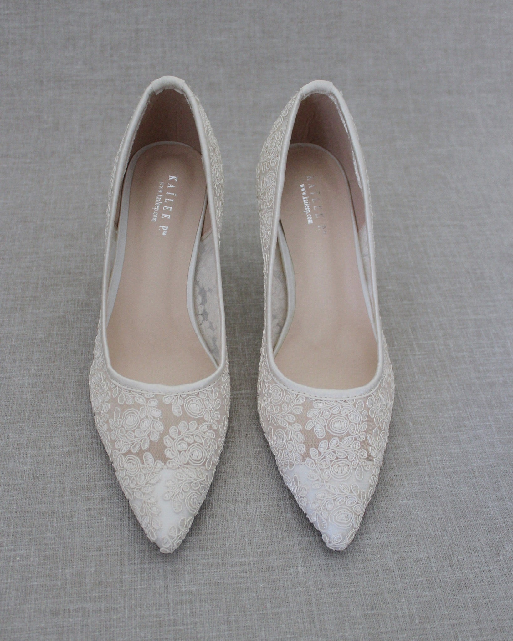 Lace Bridal Pump