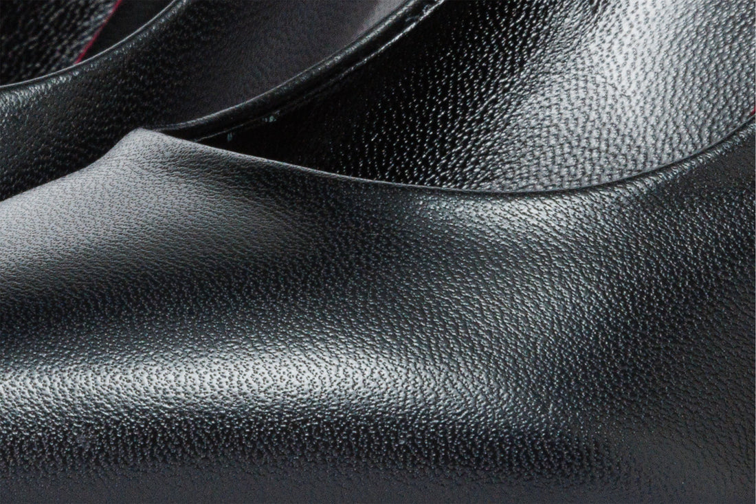 The Ege Black Leather Pump Fuchsia Sole Women Shoe - Glamourous Grace