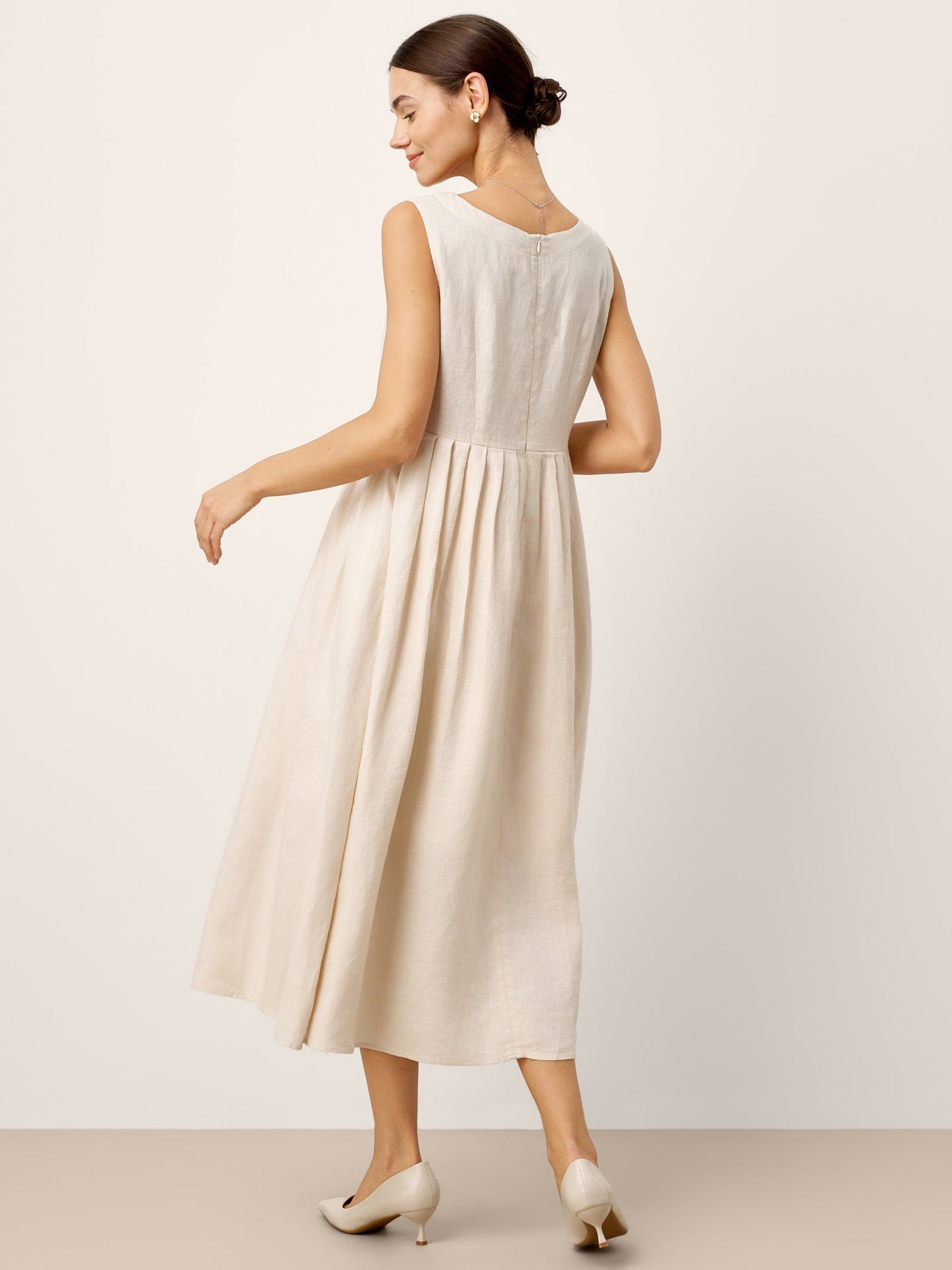100% Linen Sleeveless Crew Neck Waist Pleated Maxi Dress SELENE - Glamourous Grace