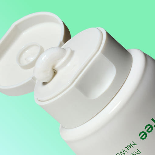 innisfree Green Tea Amino Hydrating Cleansing Foam 250g - Glamourous Grace