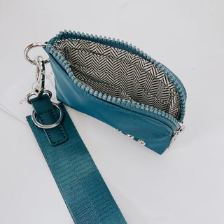 Nya Nylon Clippable Card Wallet