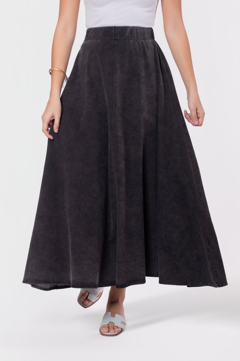 Iris Skirt (Black) - Glamourous Grace