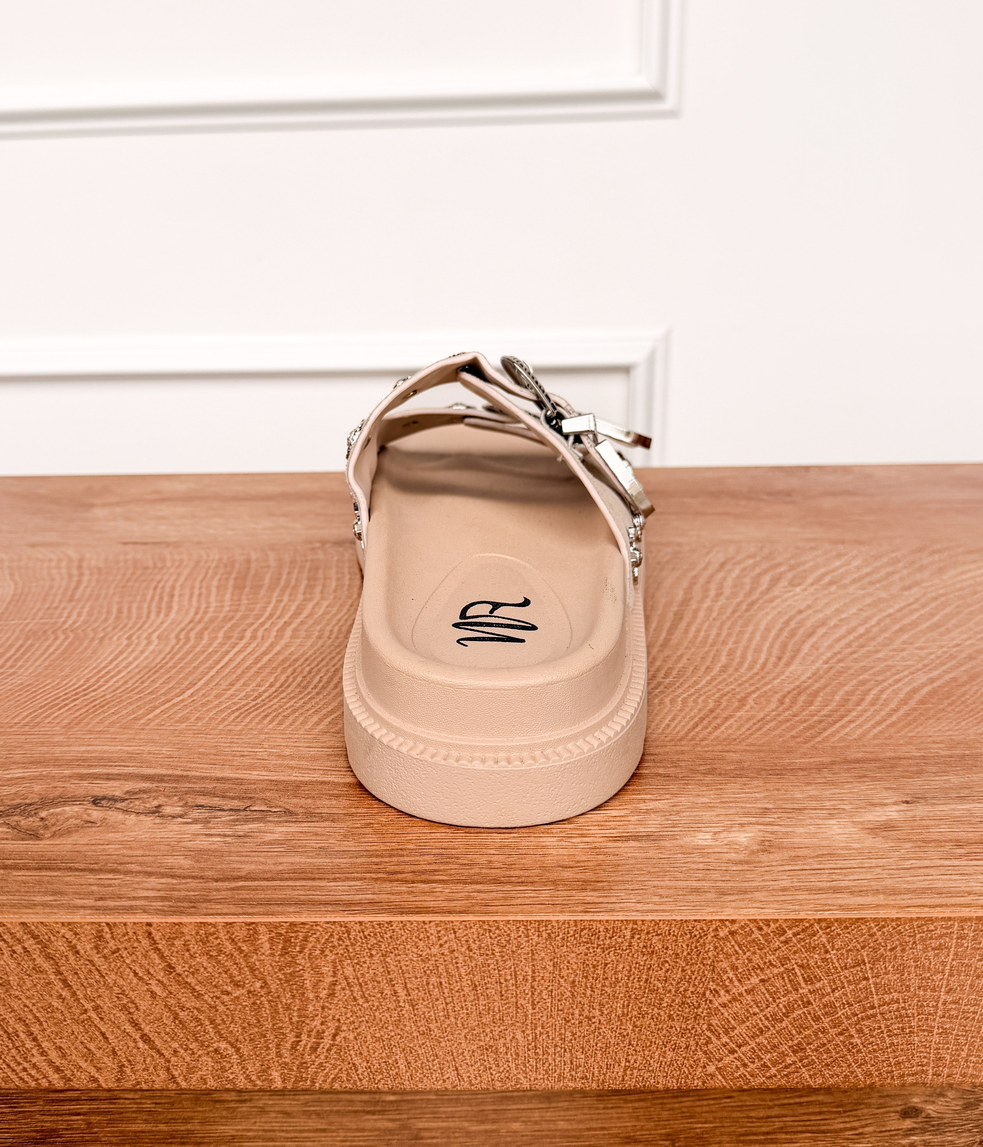Isol Sandal in Cream - Glamourous Grace
