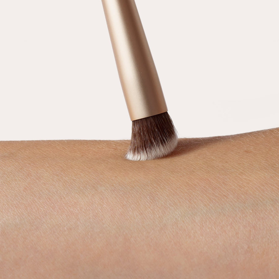 jane iredale Concealer Brush (Pro Series) - Glamourous Grace