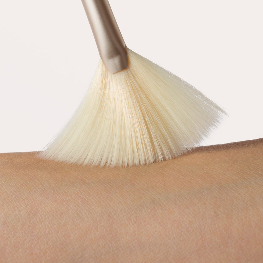 jane iredale Fan Brush (Pro Series) - Glamourous Grace