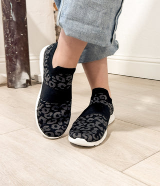 Jia Knit Sneaker in Black - Glamourous Grace
