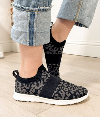 Jia Knit Sneaker in Black - Glamourous Grace
