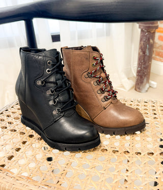 Joana Boot in Black - Glamourous Grace