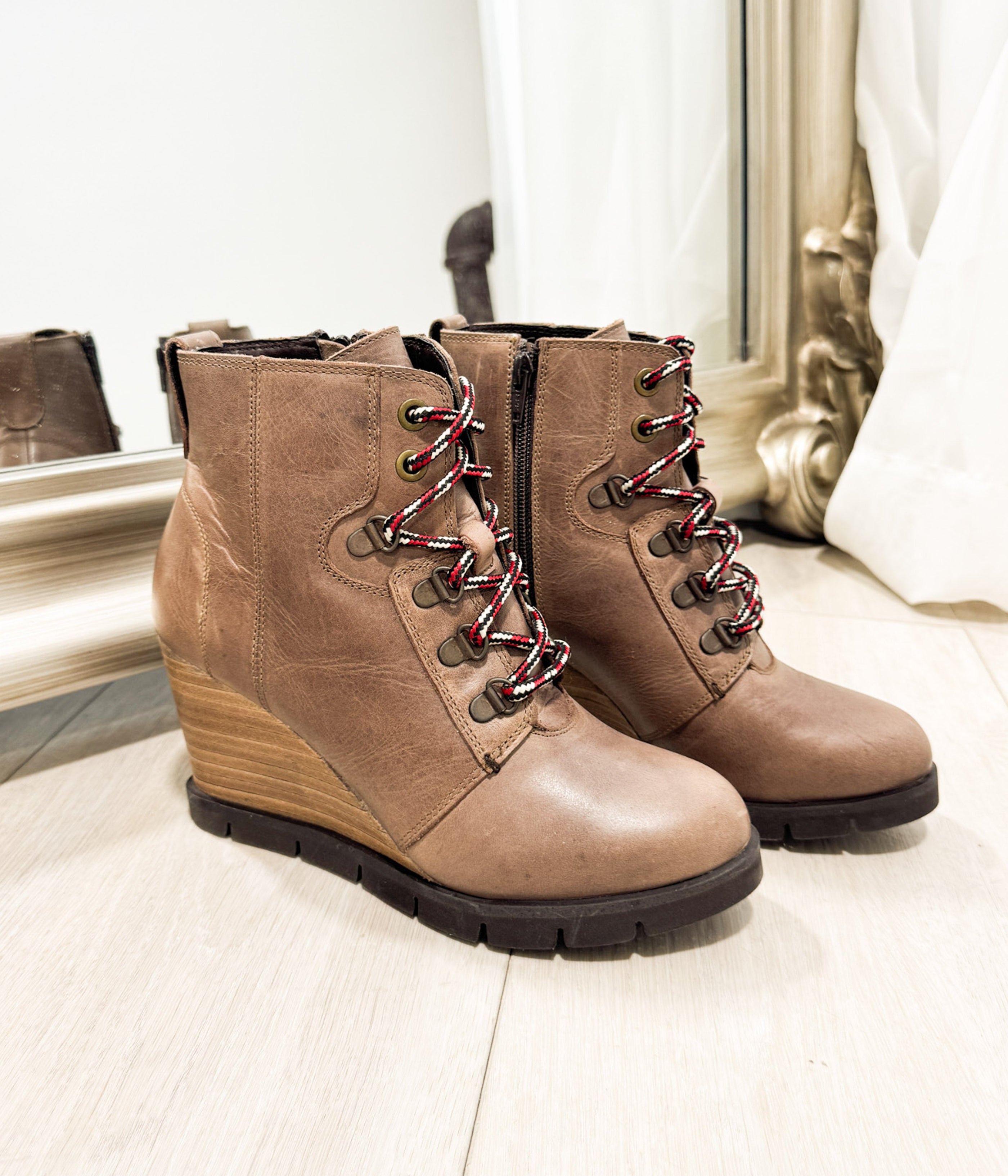 Joana Boot in Taupe - Glamourous Grace
