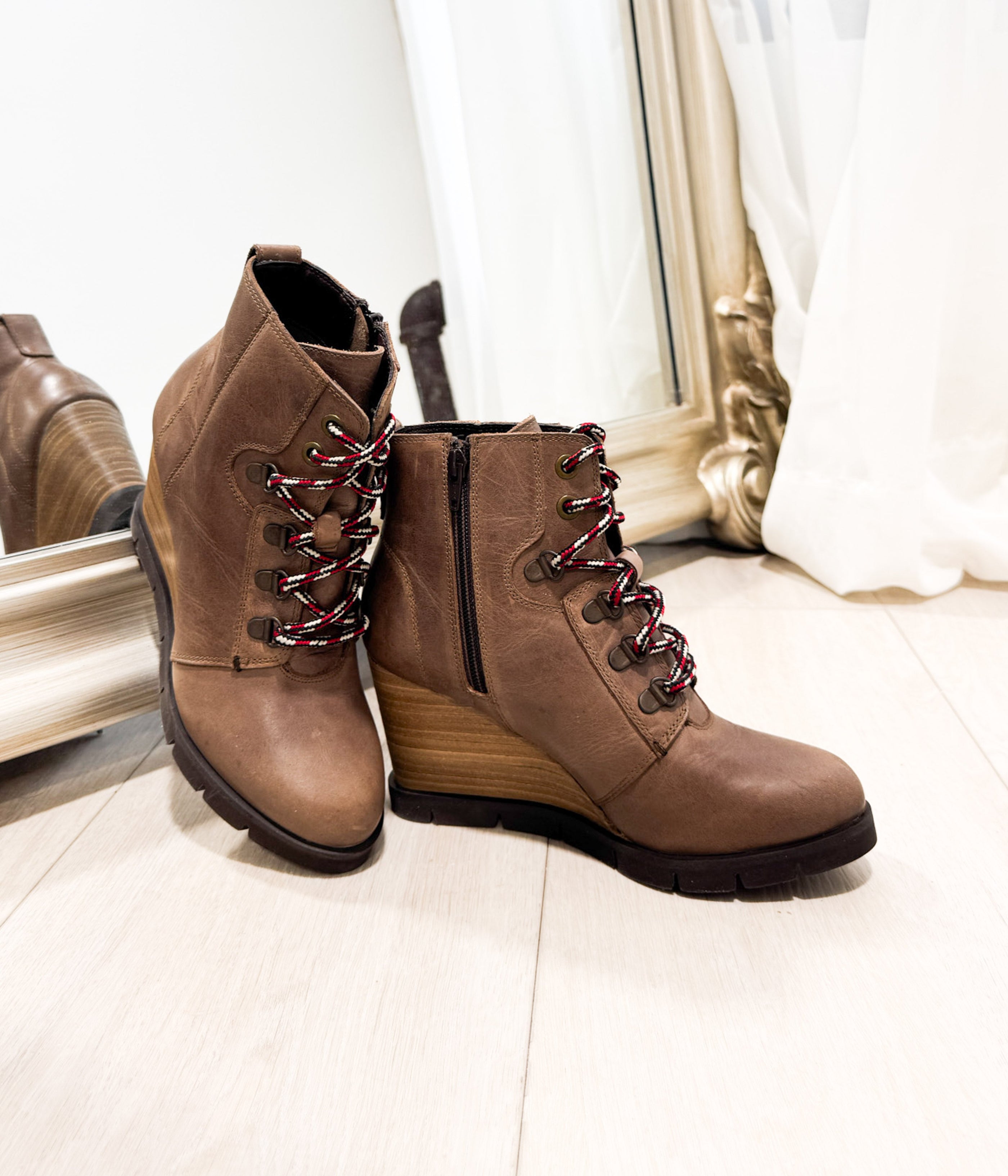 Joana Boot in Taupe - Glamourous Grace