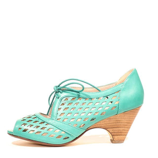 Jojo Vintage Heels - Glamourous Grace
