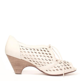 Jojo Vintage Heels - Glamourous Grace
