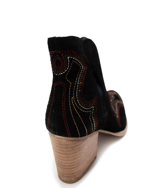 Journee Ankle Boots in Black - Glamourous Grace