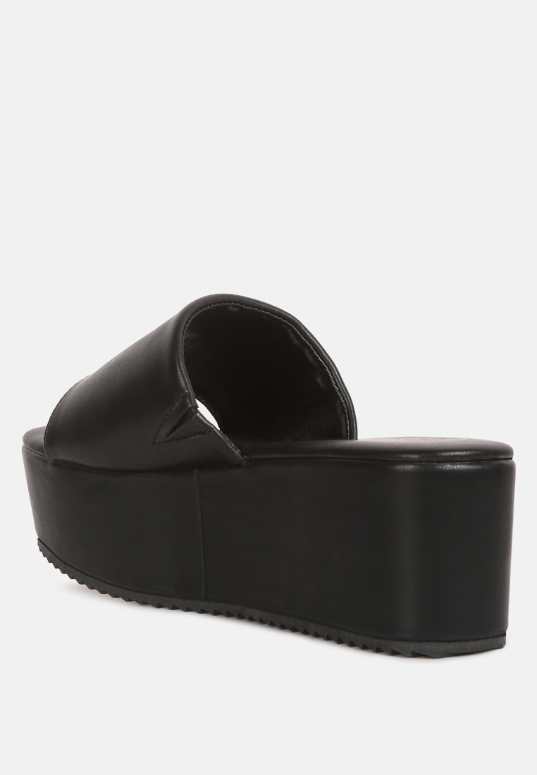 Karly Chunky Platform Sliders - Glamourous Grace