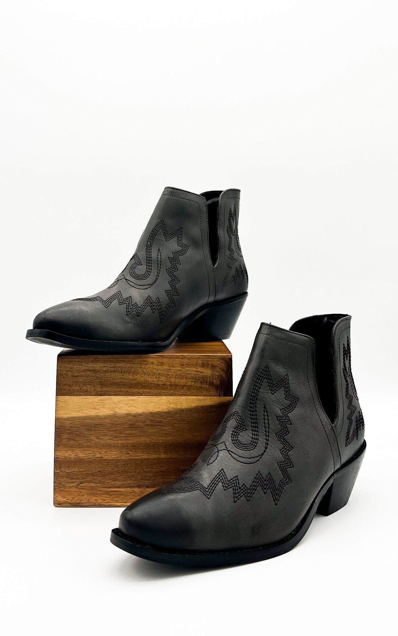 Kickin' Booties in Black - Glamourous Grace