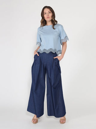 Lace Wavy Hem Short Sleeve T-Shirt