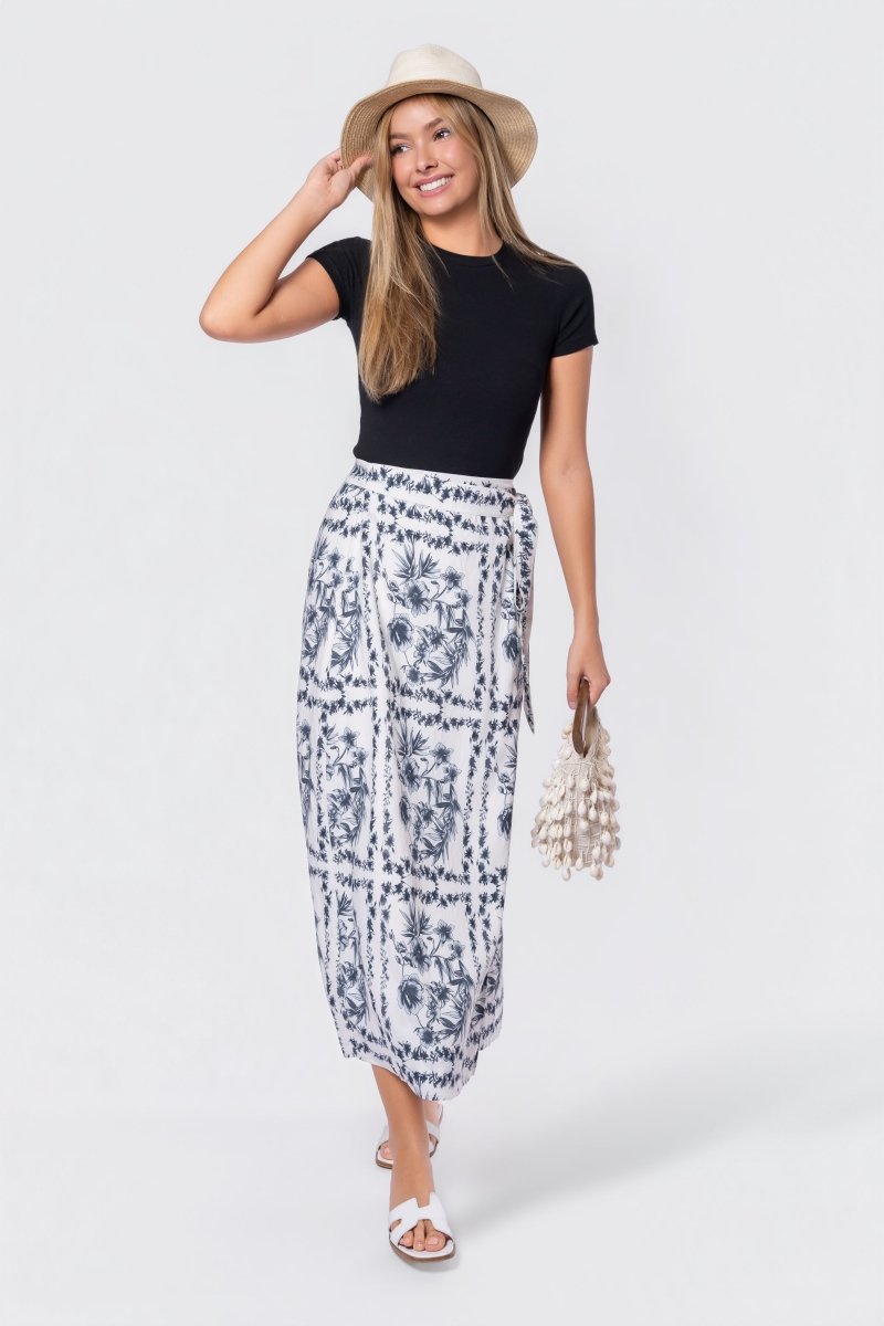 Leila Skirt (White/Black) - Glamourous Grace
