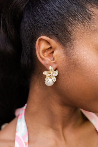 Beth - Rhinestone & Pearl Stud - Glamourous Grace