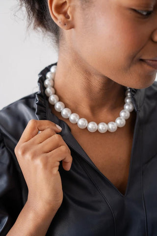 Birdie - Pearl Necklace - Glamourous Grace