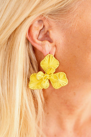 Kaia - Raffia Flower Earring - Glamourous Grace