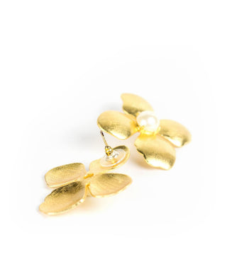 Maggie Earrings - Pearl - Glamourous Grace