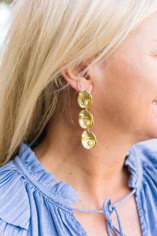 Oyster Triple - Earring - Glamourous Grace