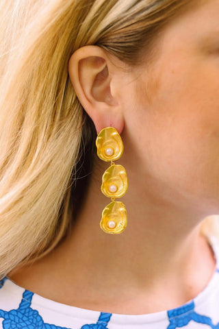 Oyster Triple - Earring - Glamourous Grace