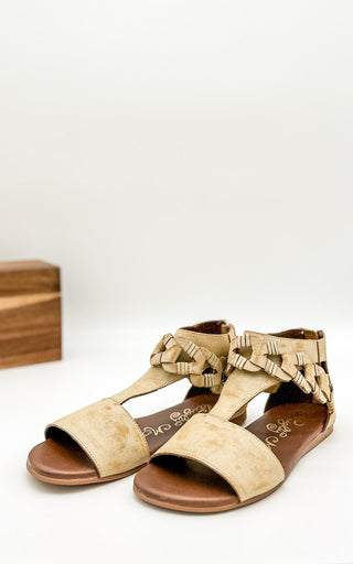 Loop D Loop Sandals in White - Glamourous Grace